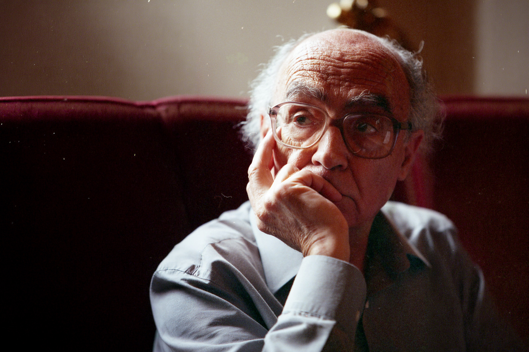José Saramago escreveu o seu primeiro romance de sucesso aos 58 anos: o que isso nos diz sobre os nossos próprios começos tardios
